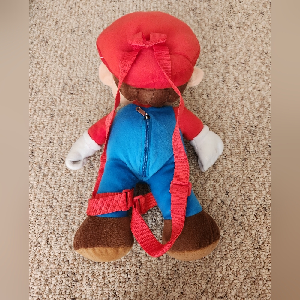 Mario Plush Backpack - Picture 6 of 9
